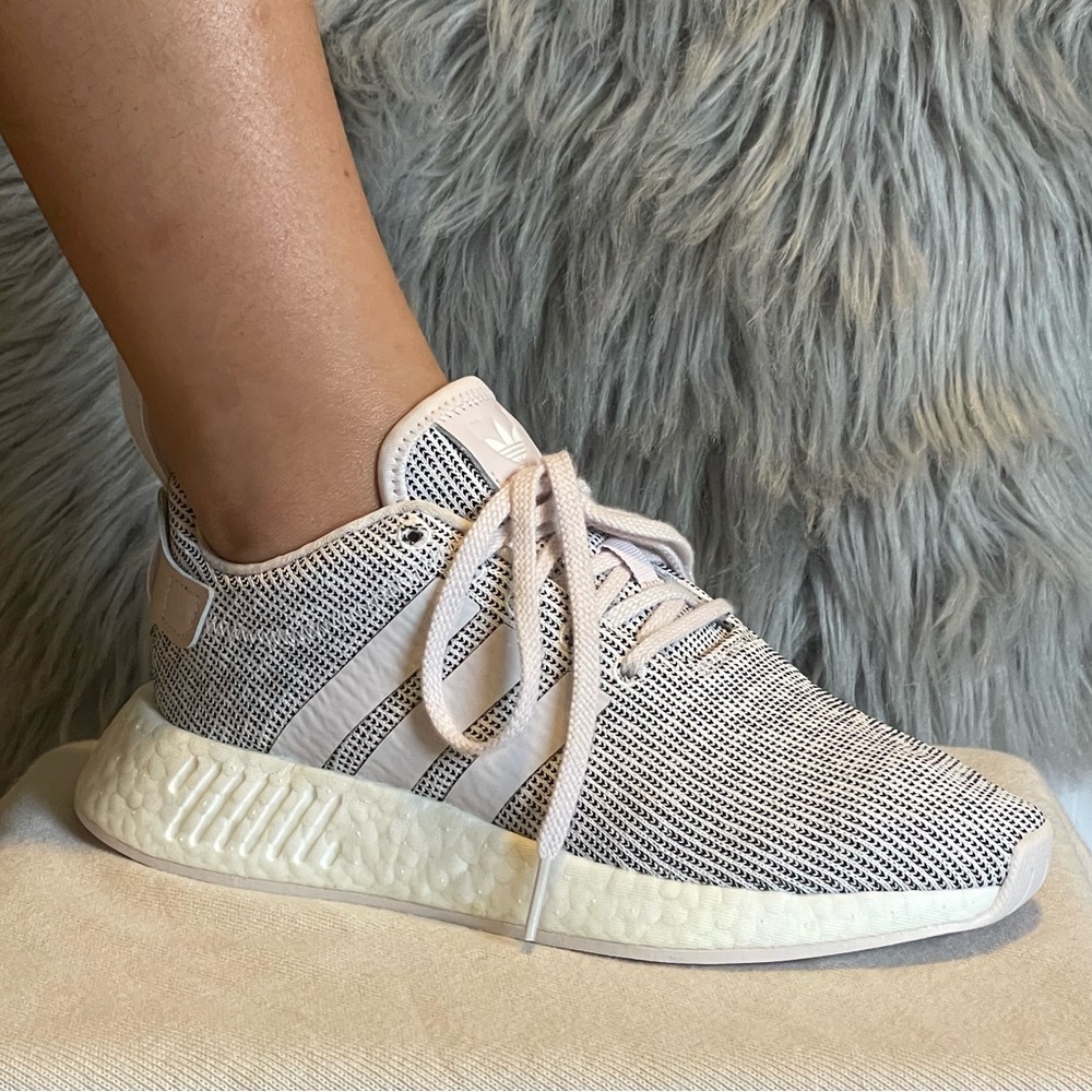 NMD R2 W Sneakers - Picture 2 of 8